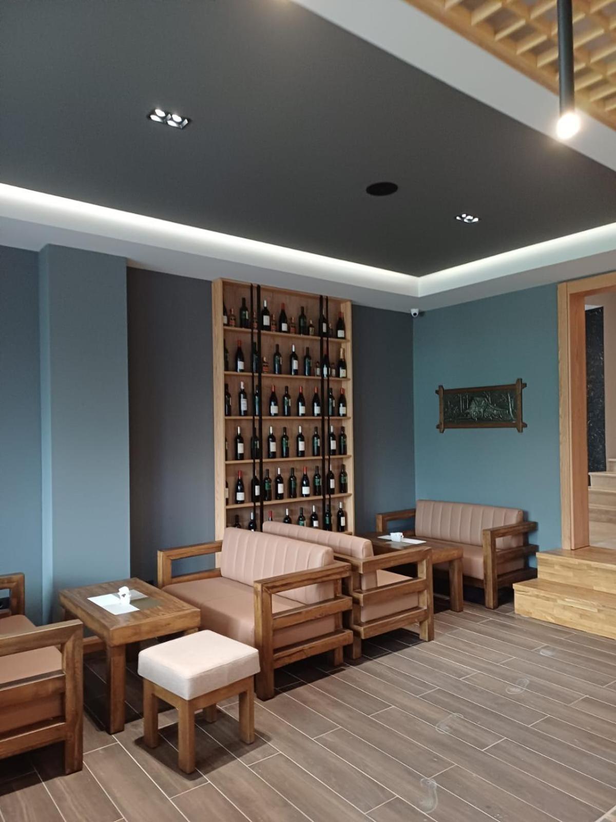 Oxygen Boutique Hotel ティラナ エクステリア 写真