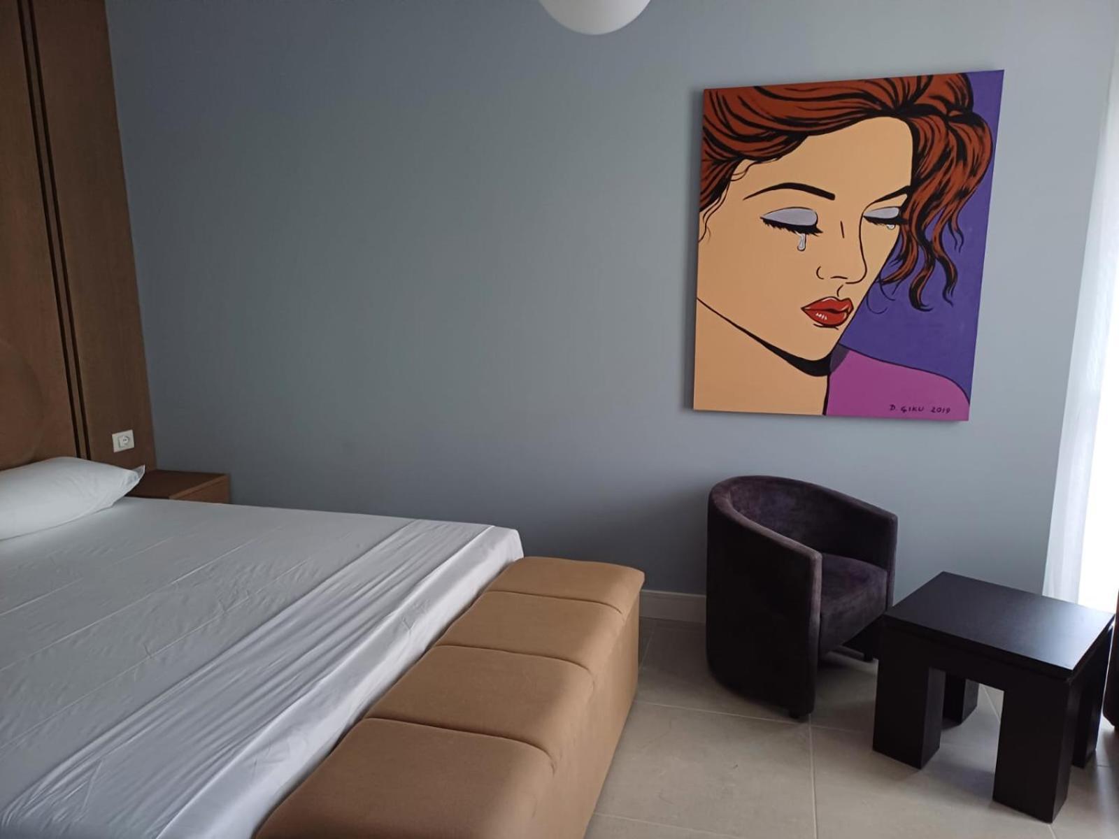 Oxygen Boutique Hotel ティラナ エクステリア 写真