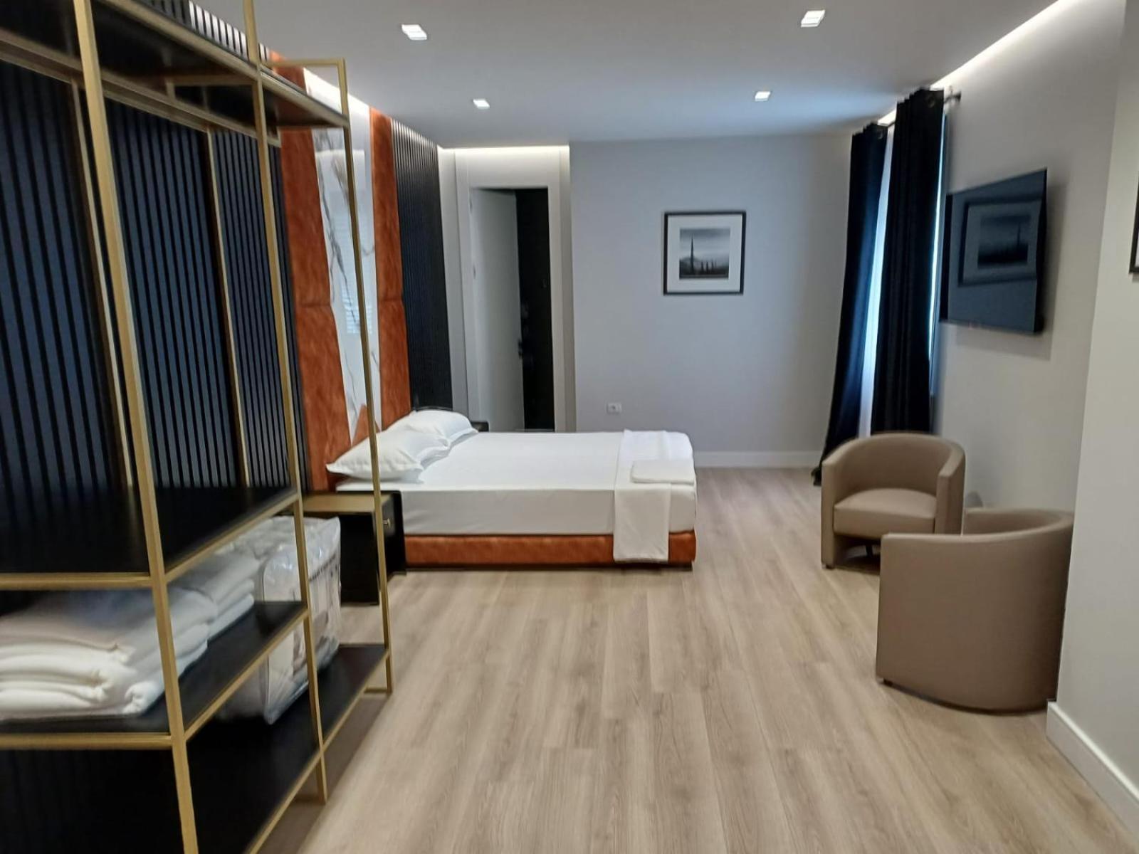 Oxygen Boutique Hotel ティラナ エクステリア 写真