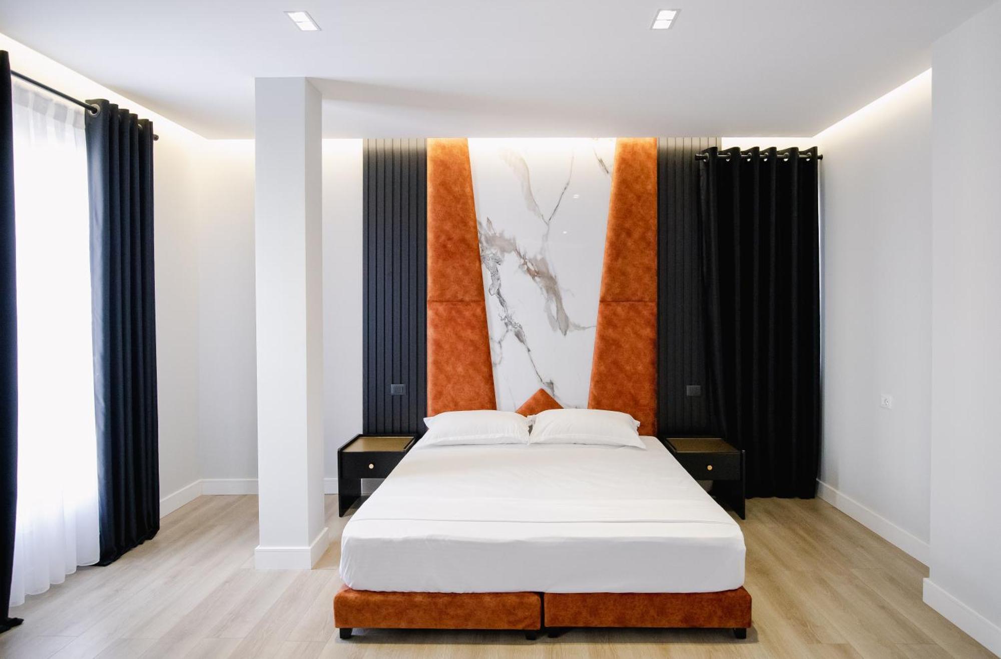 Oxygen Boutique Hotel ティラナ エクステリア 写真