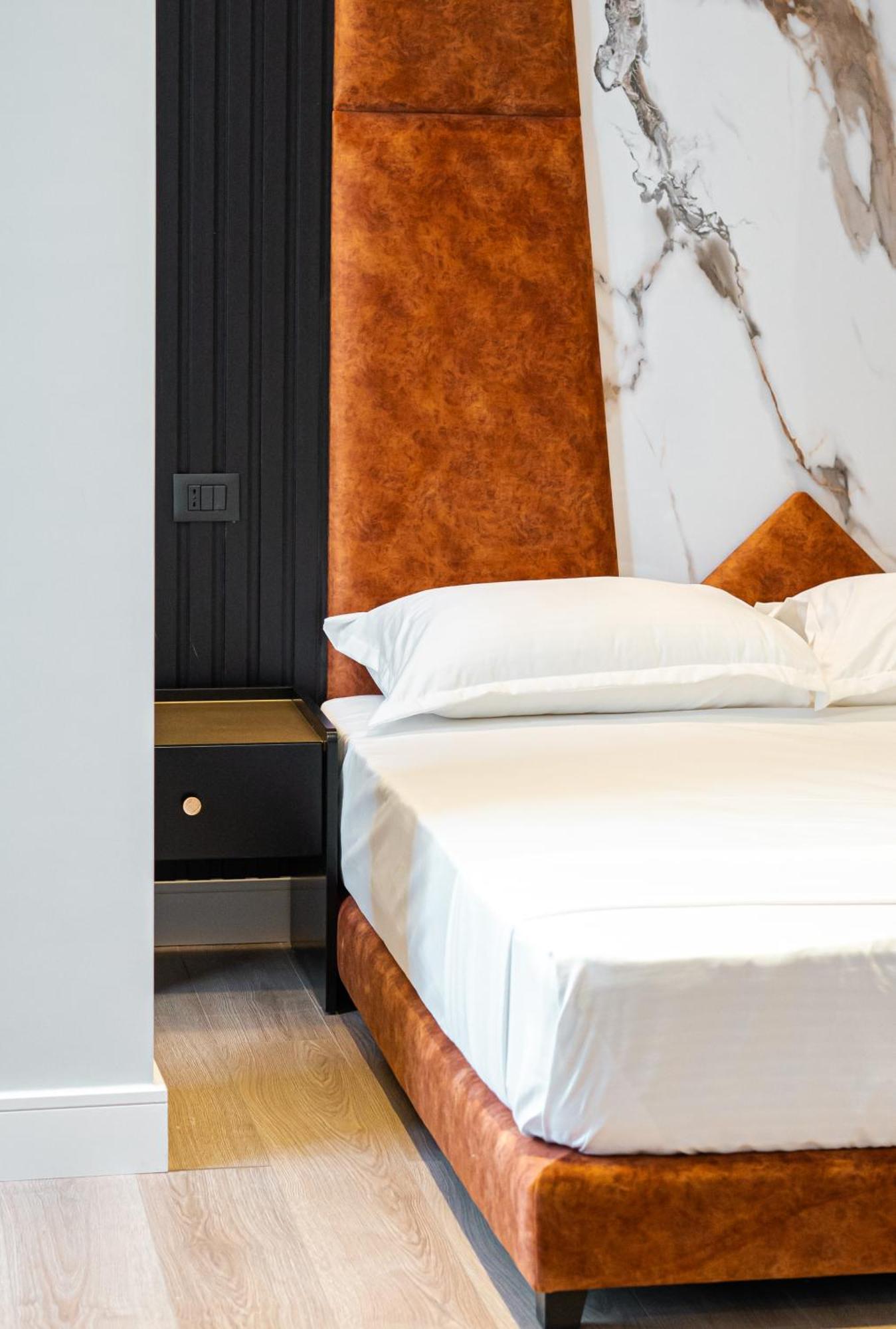 Oxygen Boutique Hotel ティラナ エクステリア 写真