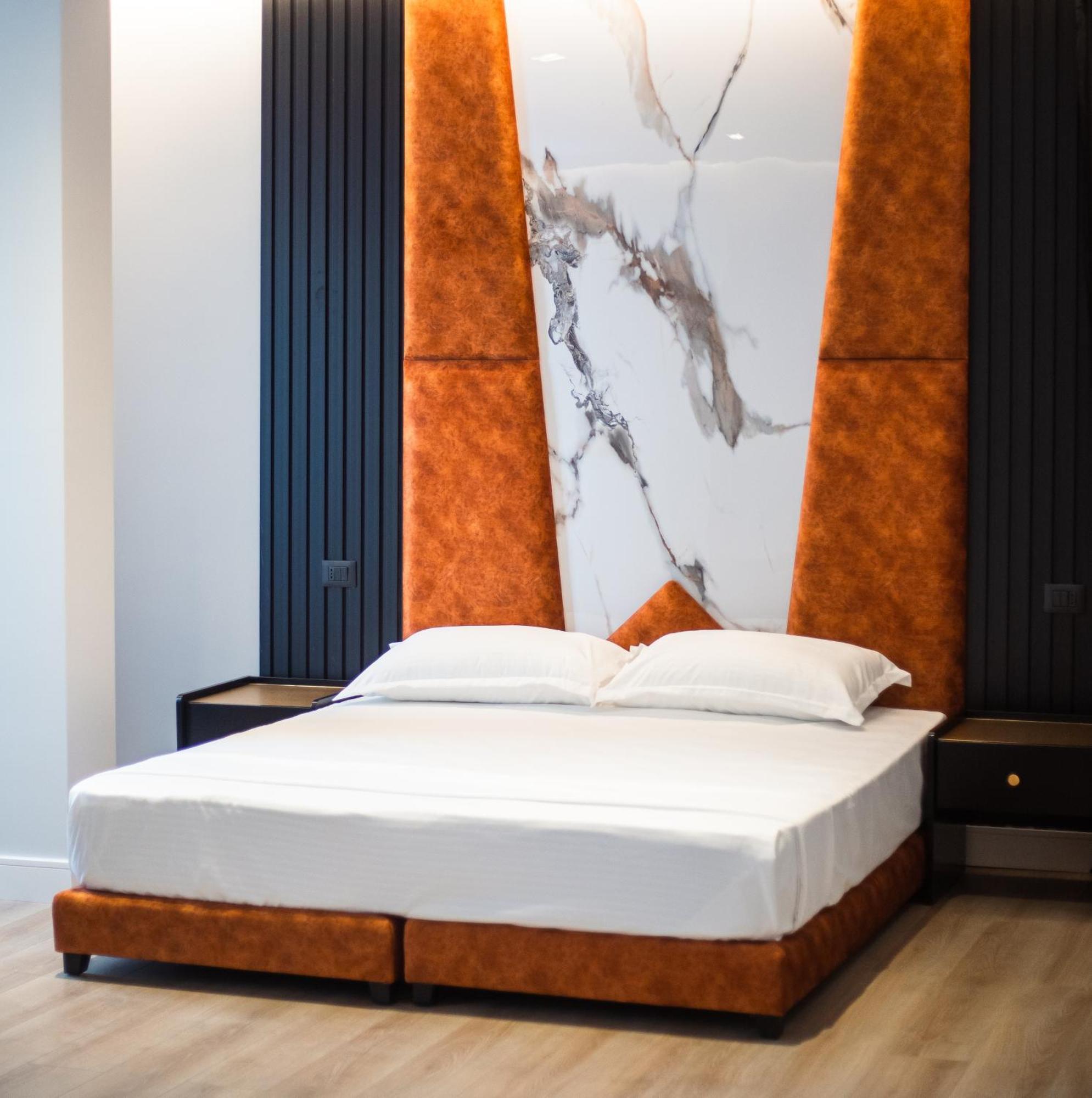 Oxygen Boutique Hotel ティラナ エクステリア 写真